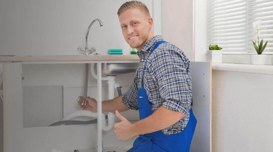 Local water heater installation in Elizabethtown, IL